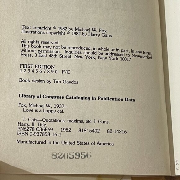 Love Is a Happy Cat Hardcover – January 1, 1982 Hardcover Ex library POOR - Picture 8 of 8